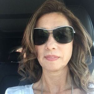 Meet your Posher, Yaneth